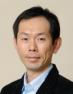 成川 衛